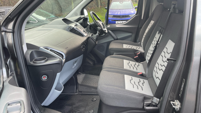 Ford Transit Custom 270 Swb Diesel Fwd 2.0 TDCi 130ps Low Roof Limited Van